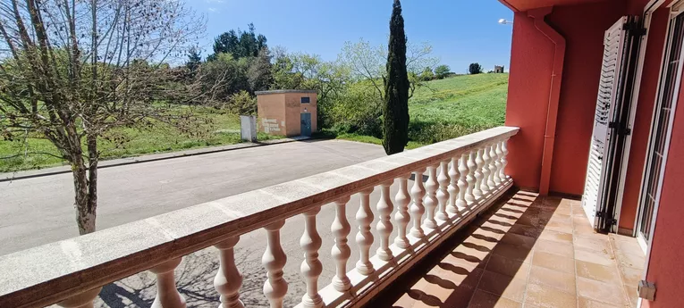 House in very good condition in a quiet and well-connected area in Llagostera.