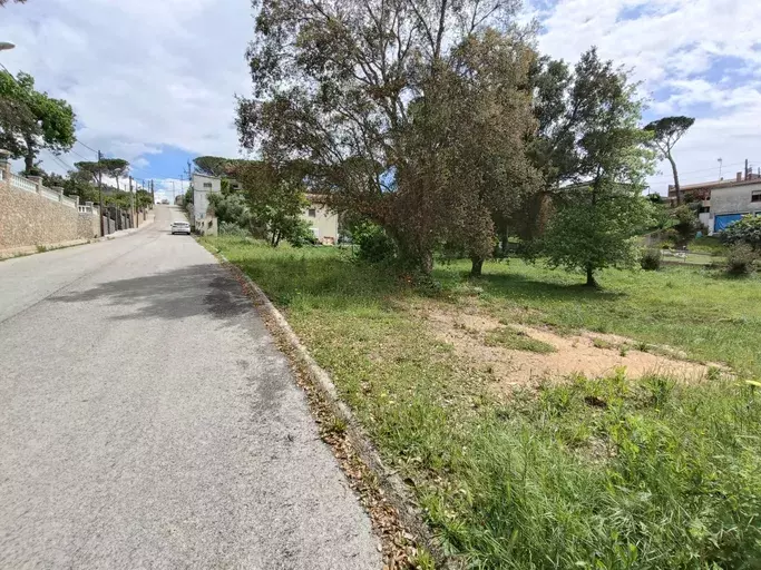 Terrain à vendre dans l'Urb. Mas Altaba à Maçanet de la Selva.