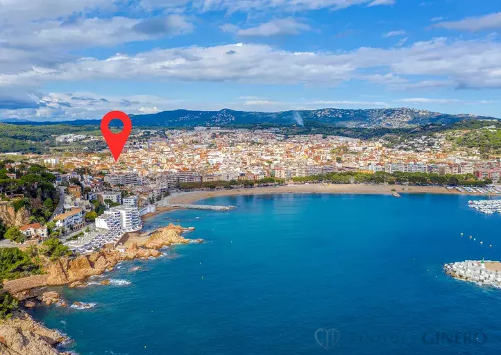 Jolie ancienne maison de pêcheurs à Sant Feliu de Guíxols