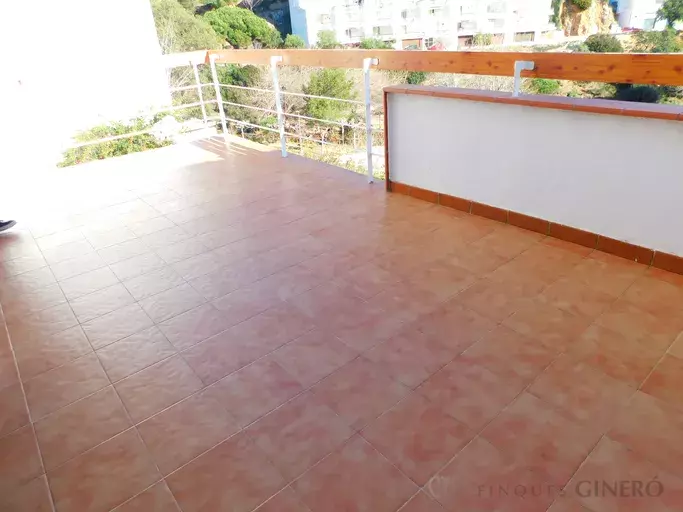 MAISON à VENDRE à Cala Salions avec vue sur la mer.