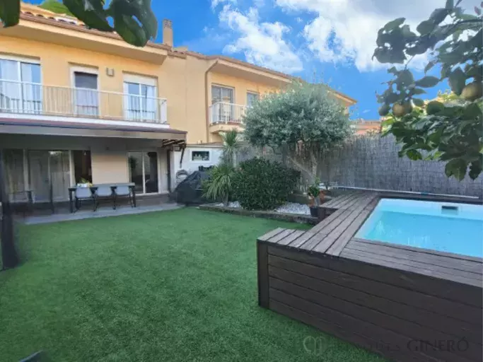 CASA en VENTA en el centro de Llagostera