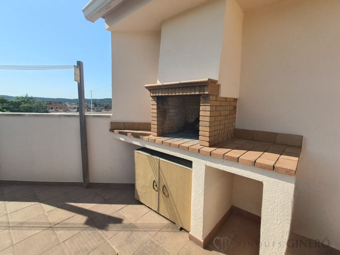 Four-story house with elevator in the heart of Santa Cristina d'Aro.