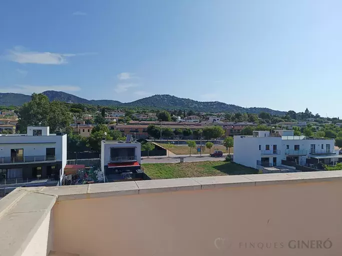 Four-story house with elevator in the heart of Santa Cristina d'Aro.