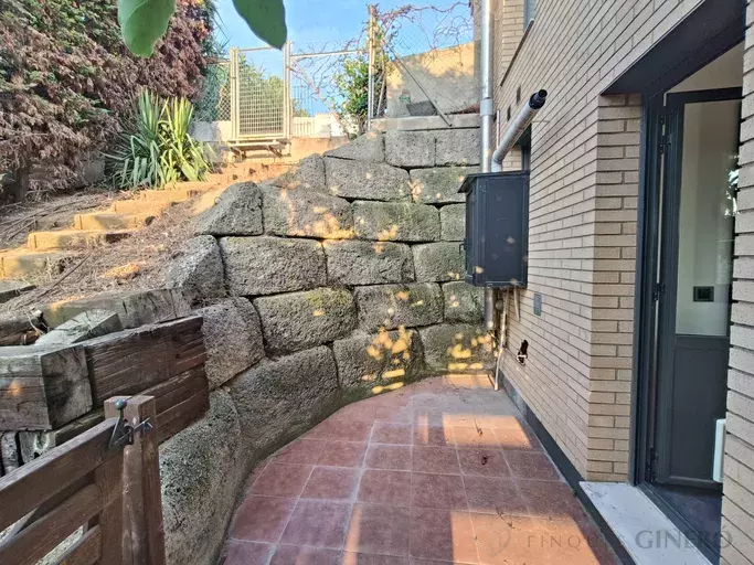 Maison individuelle avec piscine à vendre à Urb. Sant Quirze - Calella.