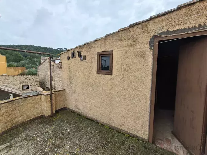 MAISON en EXCLUSIVITÉ dans le noyau ancien de Regencós.