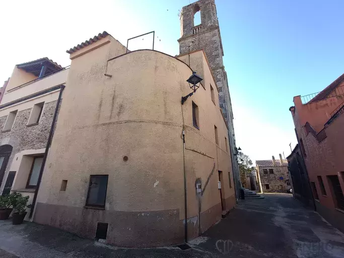 CASA en EXCLUSIVA en el casco antiguo de Regencós.