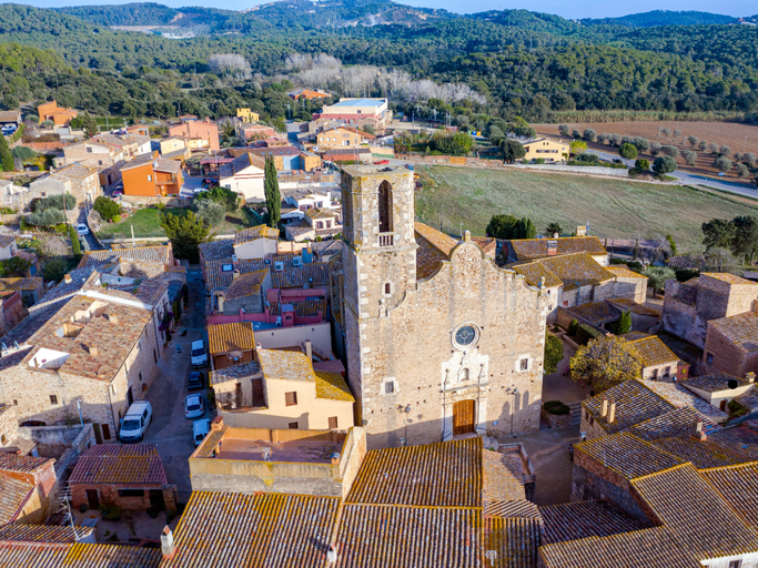 MAISON en EXCLUSIVITÉ dans le noyau ancien de Regencós.