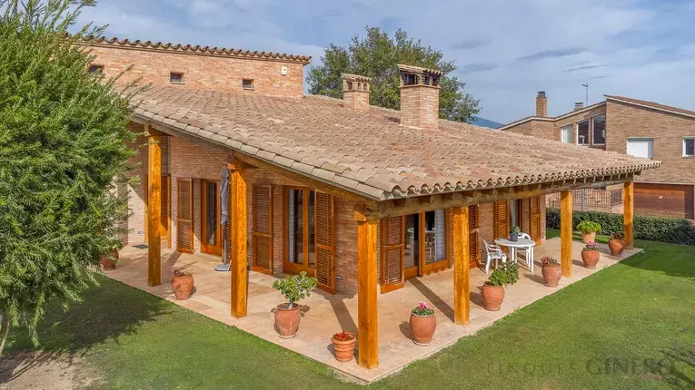 Maison à vendre à Porqueres (Banyoles) avec grand jardin