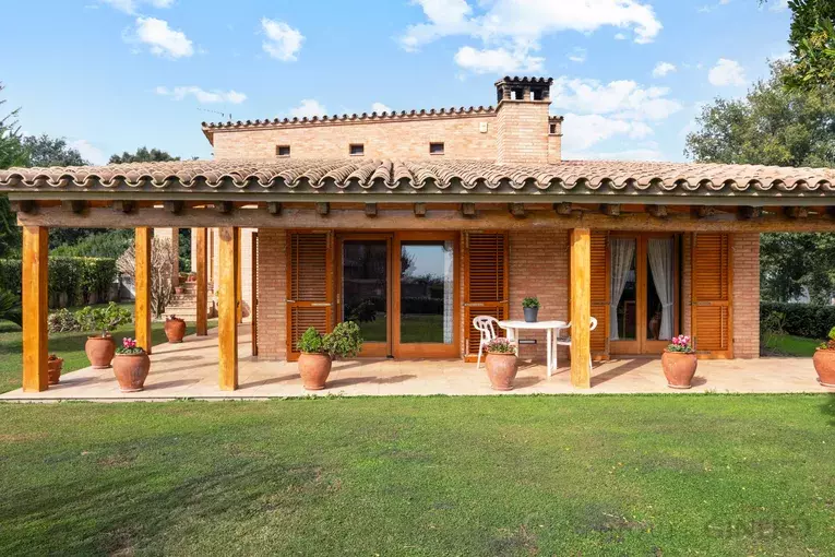 Maison à vendre à Porqueres (Banyoles) avec grand jardin