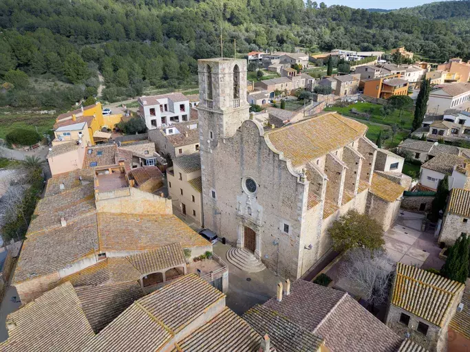 MAISON en EXCLUSIVITÉ dans le noyau ancien de Regencós.